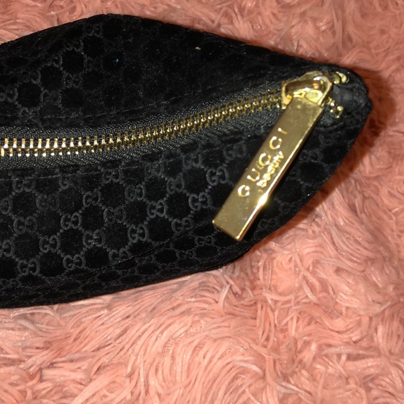 GUCCI - Picture 2 of 3